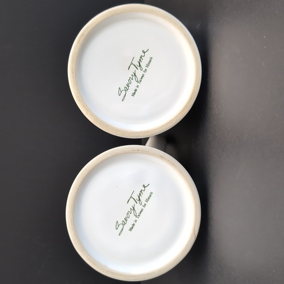 Vintage Savory Tyme set of 2 Vinegar & Oil Decanter Set. - Picture 9 of 13